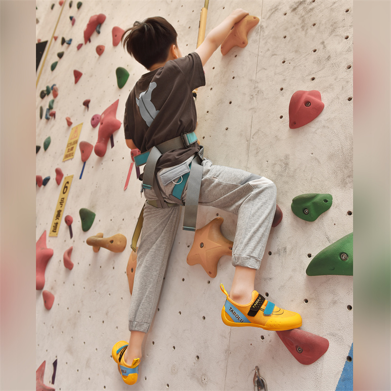 Scarpe da arrampicata su rocci - Kids Outdoor Climber recensione e prezzo